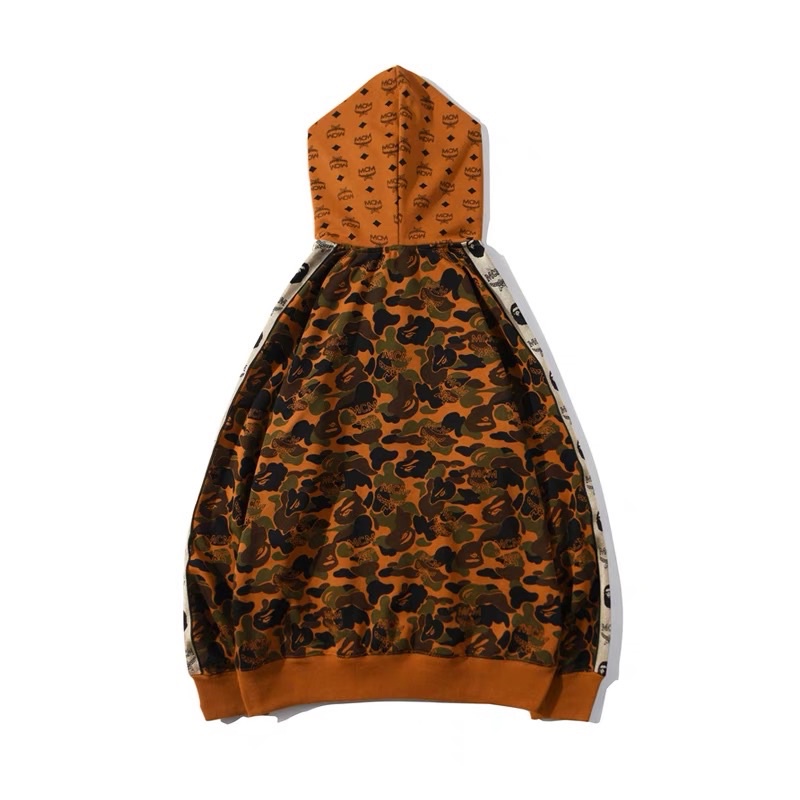 ÁO KHOÁC BAPE MCM