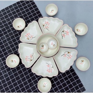 BỘ ĐĨA MẶT TRỜI VẼ SEN MEN KEM-15món. ĐK 55cm