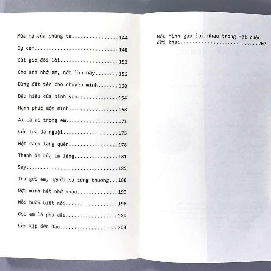 Sách - Thương Người Năm Ấy Rời Xa Năm Này (Bookmark, Sổ tay) | BigBuy360 - bigbuy360.vn