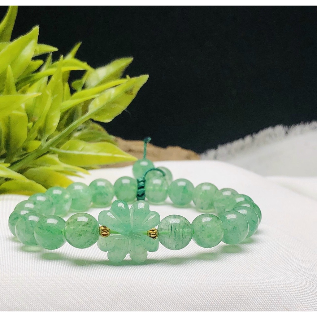 Vòng tay đá T.A dâu tay xanh mix charm cỏ bốn lá