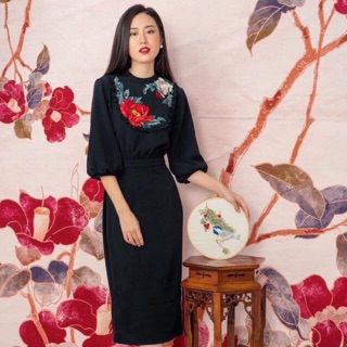 🌸🌸 👉Đầm tay phồng thêu hoa hồng 😘