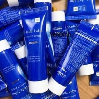 Sữa rửa mặt hadalabo 20g