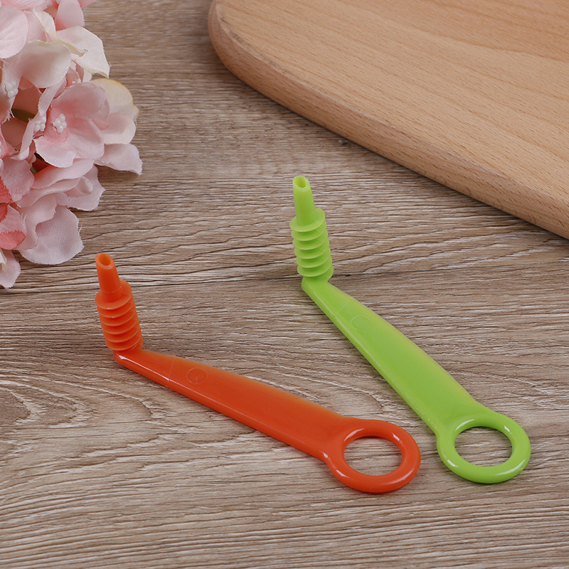 1 Dụng Cụ Cắt Rau Củ Hình Xoắn Ốc Bằng Nhựa