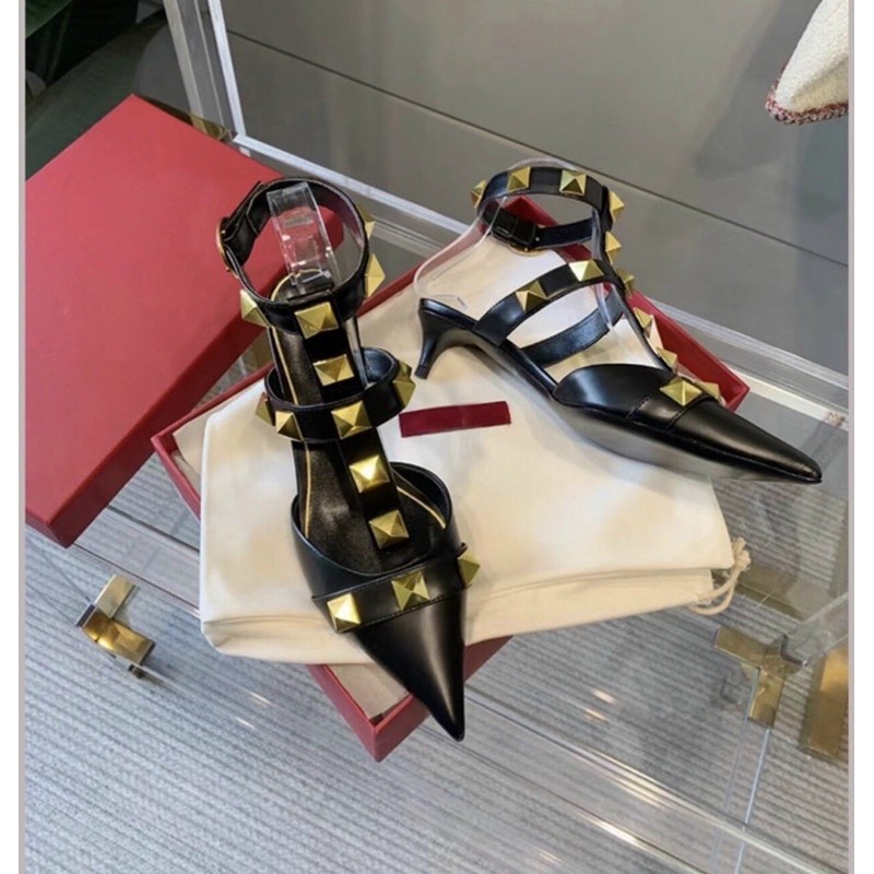 SANDAL BÍT MŨI GÓT NHỌN 3P