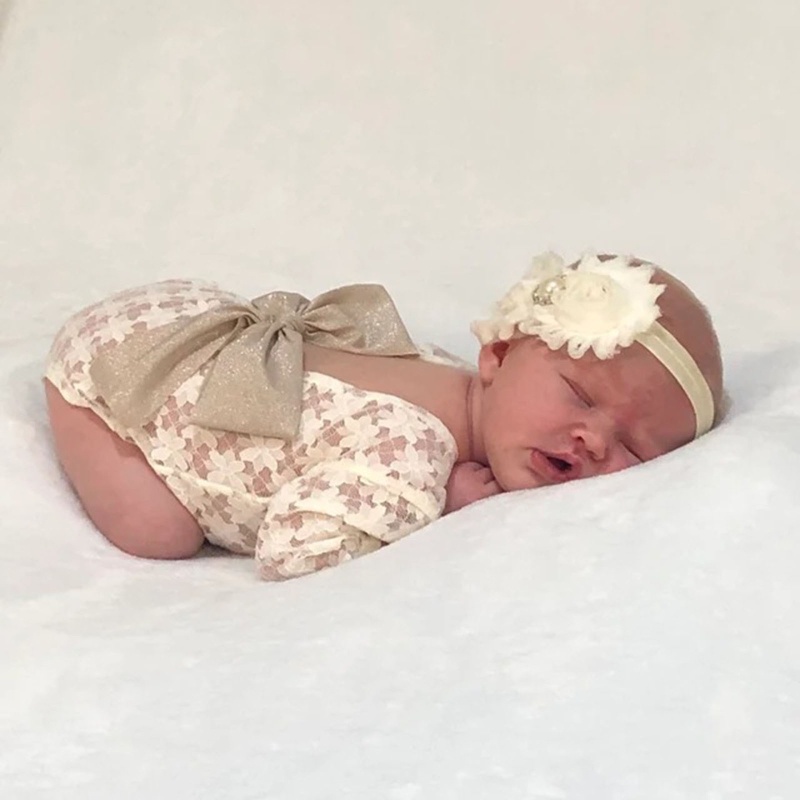 Set 2 món áo liền quần + băng đô đính nơ hoa bằng ren dùng chụp ảnh cho bé sơ sinh