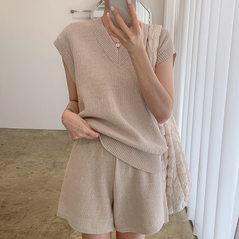 (ORDER) Set bộ áo len cộc tay dệt kim + Quần shorts đùi basic đơn giản Hàn Quốc nhẹ nhàng