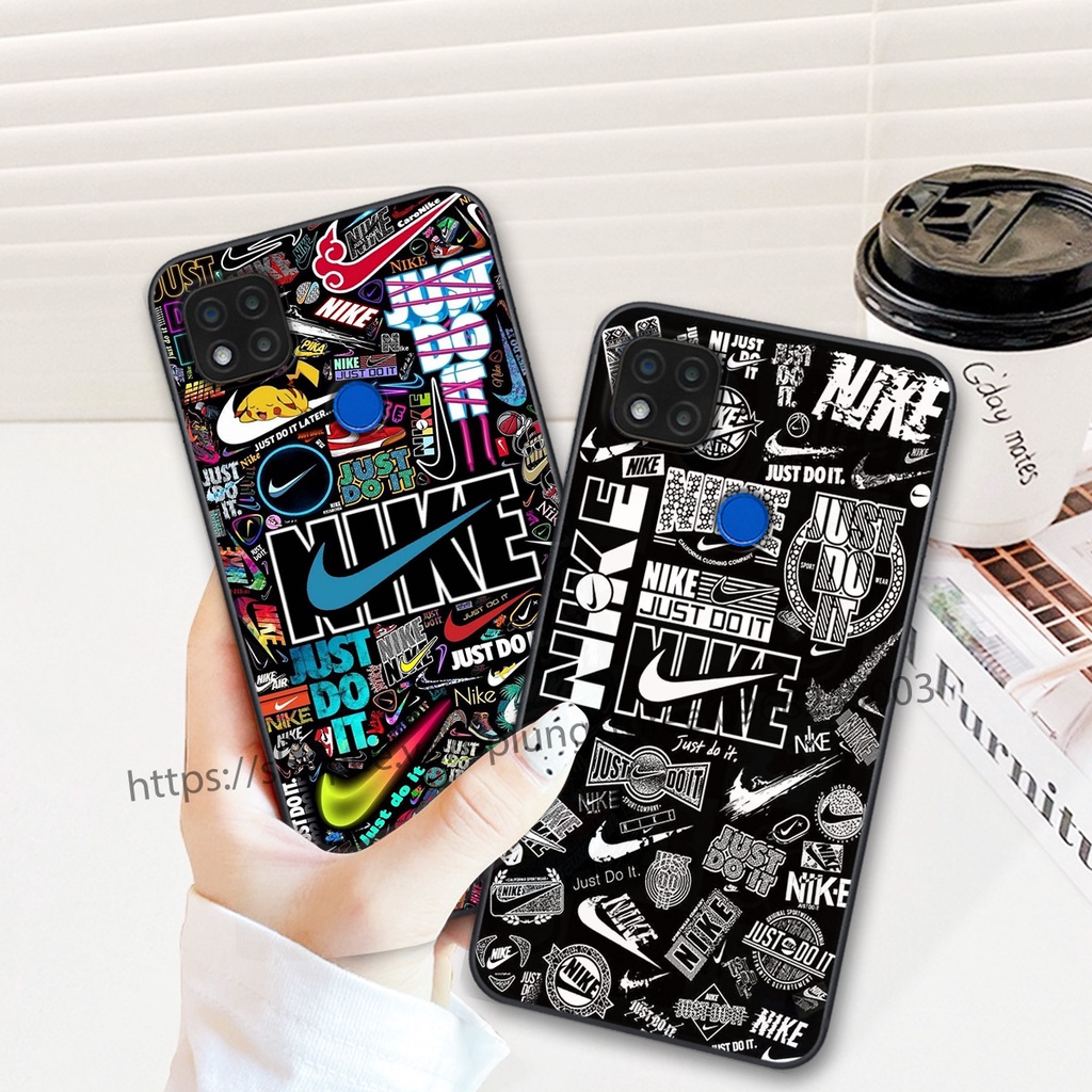 Ốp lưng Xiaomi Redmi 9C in hình thương hiệu thời trang đa sắc cá tính.