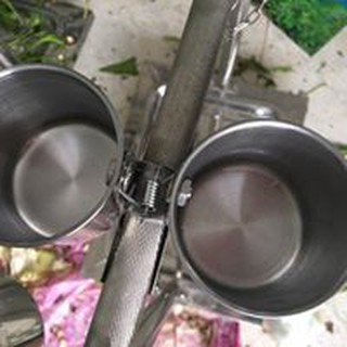 Cóng đựng thức ăn cho chim dạng kẹp