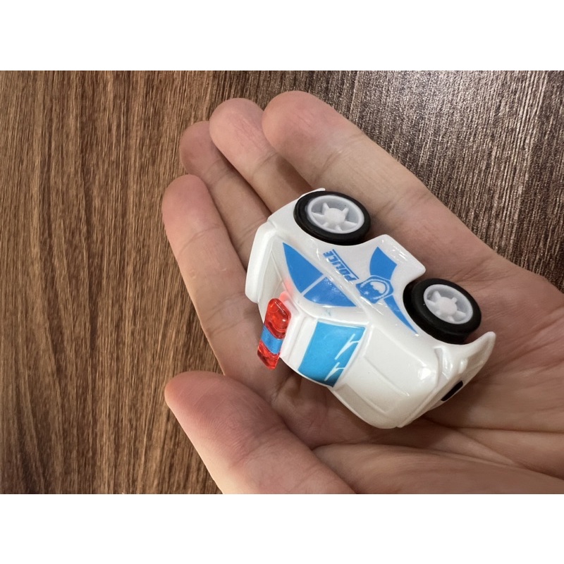 Set đồ chơi 2 ô tô cảnh sát tí hon cực dễ thương