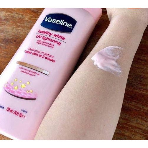 Sữa dưỡng da trắng hồng Vaseline Healthy White UV Lightening 725ml