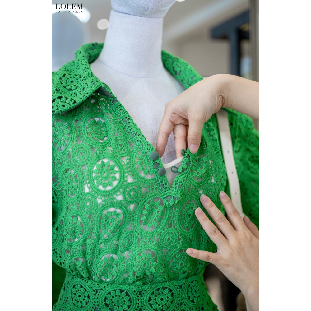 Set áo chân váy LOLEM SV235 chân váy A túi chéo áo cổ V tay con vải ren chỉ cao cấp thoáng mát