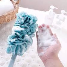 (Video Clip)  Cây Chổi Bông Tắm Có Cán Kì Cọ Lưng - KIỂU BÔNG TẮM - Dụng Cụ Massage Chà Tẩy Tế Bào Chết