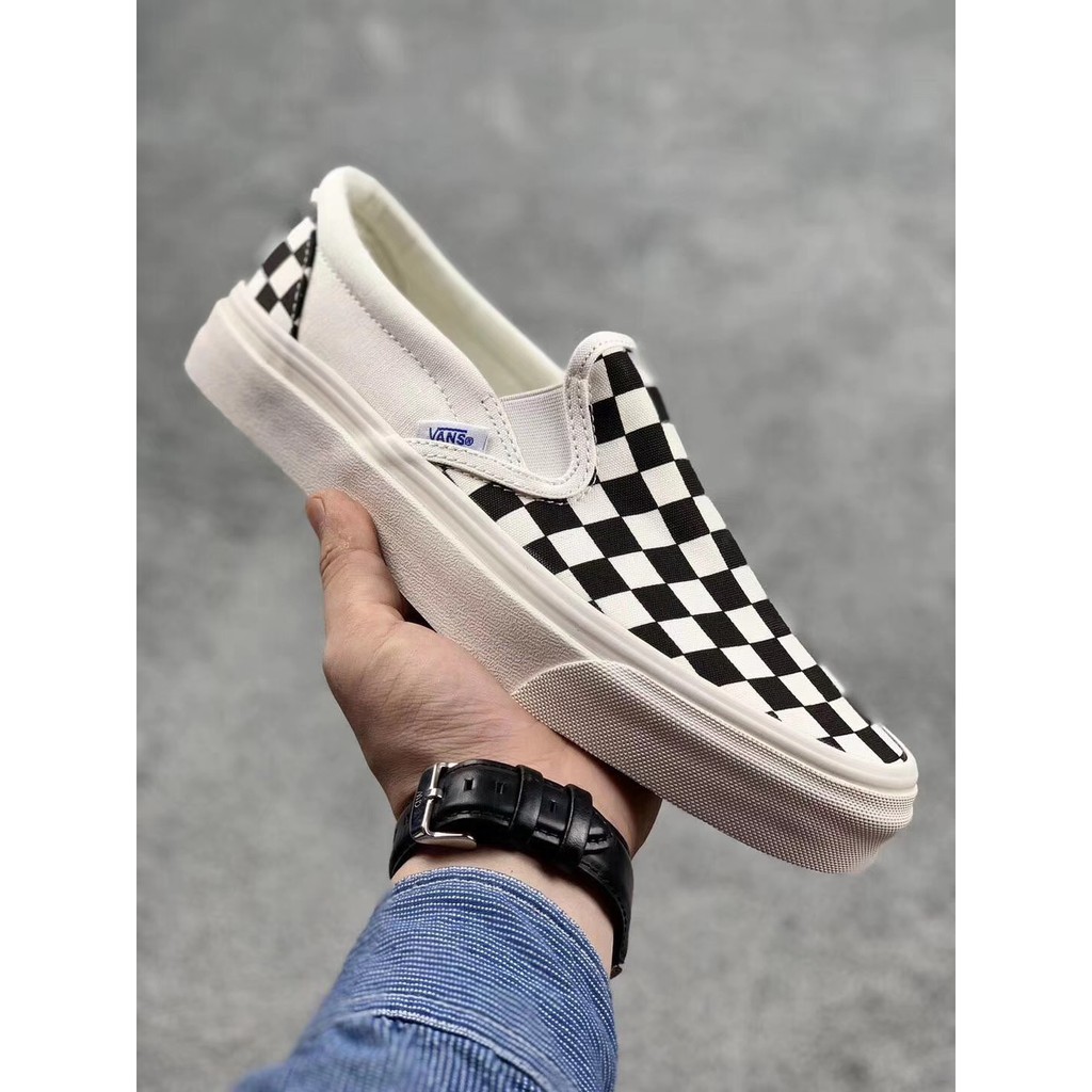 (Xả Hàng Đón 2020). Giày Vans vault Slip On Black&White  chính hãng 100% : ⁸ :; ` ; , ‣ , $ Ⓡ # ˢ : ' L . .