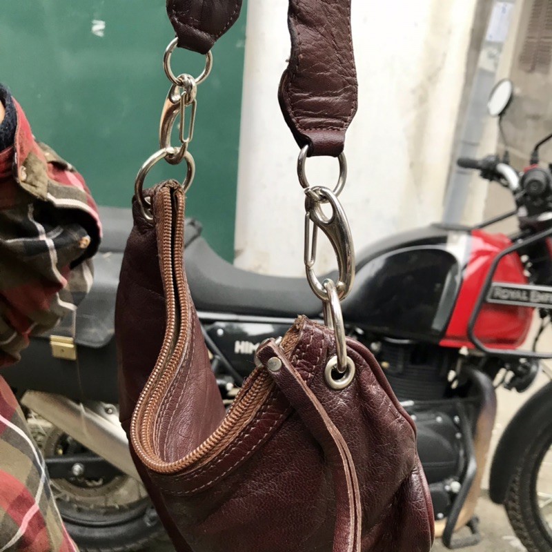 Túi kẹp nách hàng si, giá bao gồm phí shopee rồi