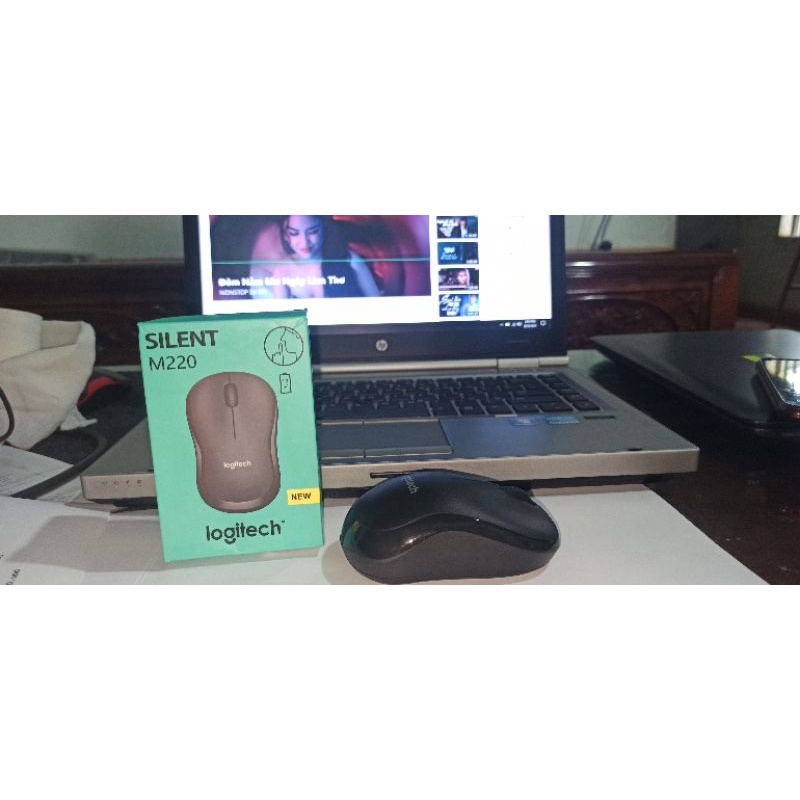Chuột không dây LOGITECH M220 SILENT (Hàng loại 1)