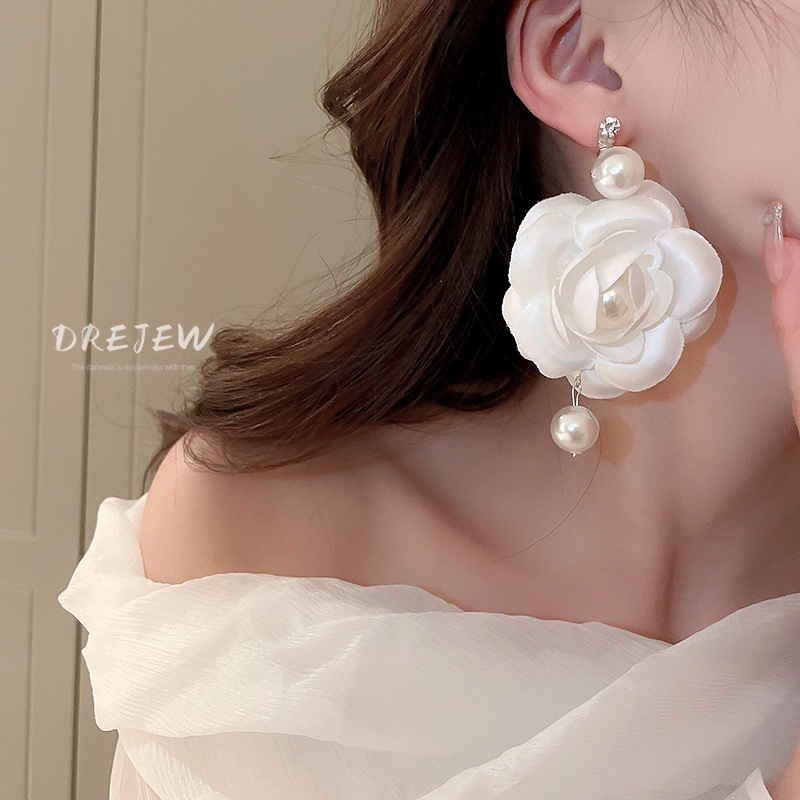 DREJEW Khuyên tai kẹp vành đính hoa ngọc trai siêu độc đáo thời trang Hàn Quốc