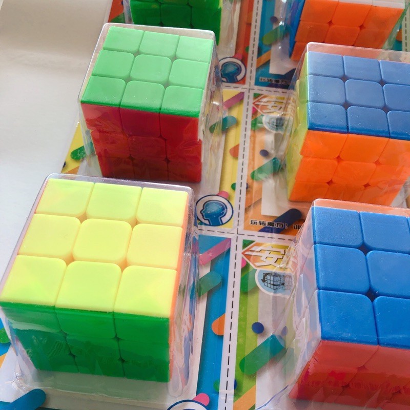 sỉ vỉ 9c rubik loại đẹp