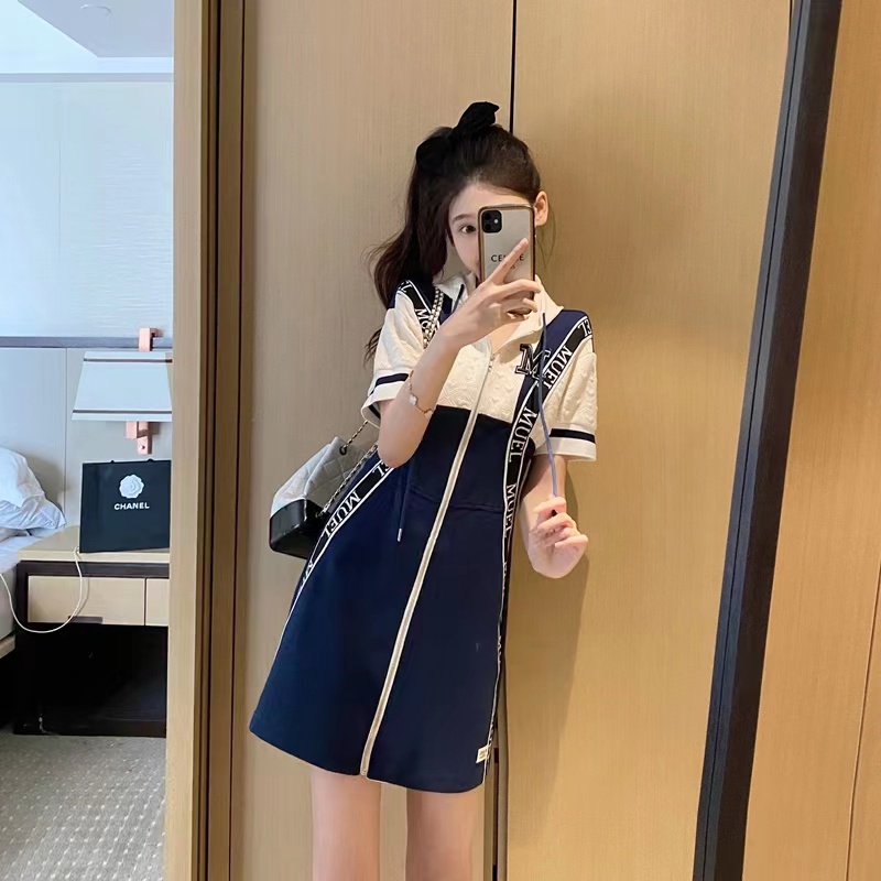 Đầm Thiết Kế Mới Thời Trang Theo Phong Cách Hồng Kông | BigBuy360 - bigbuy360.vn