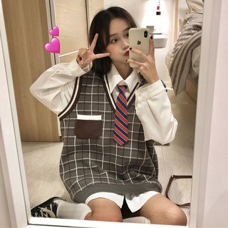 [AE259] Áo sơ mi nữ trắng + áo gile len kẻ caro (MY)