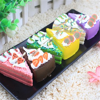 Mô hình bánh giả dùng trang trí nhà