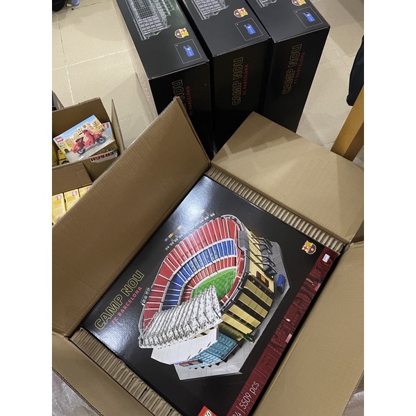 LEGO 10284 Camp Nou – FC Barcelona - SÂN VẬN ĐỘNG NOU CAMP