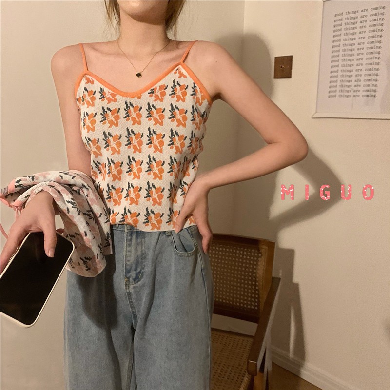 Áo Hai Dây Cổ Chữ V Ôm Dáng Xinh Xắn Dành Cho Nữ | BigBuy360 - bigbuy360.vn