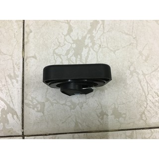 Nắp đổ dầu máy BMW E38 E39 E46 E60 E66 E87 E90