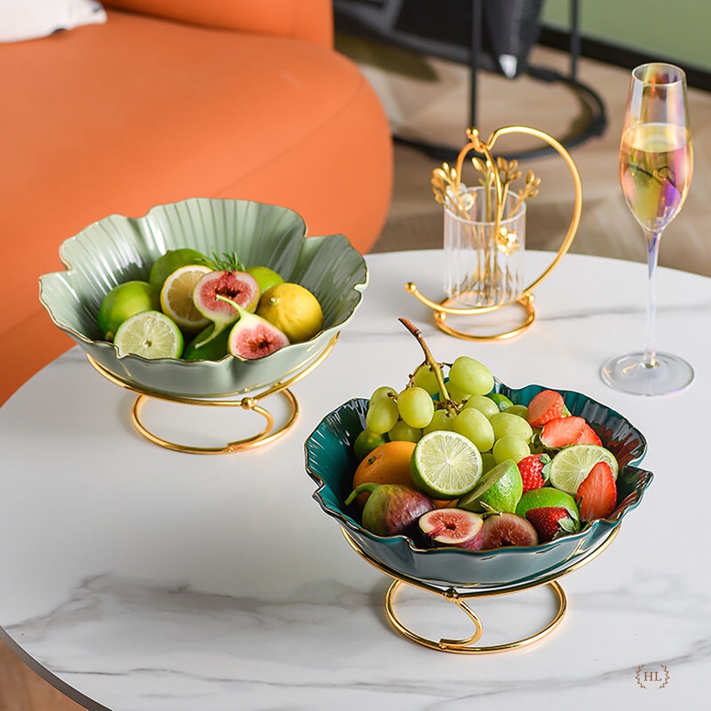 Bát hoa sứ kè vàng kim kèm chân kim loại mạ vàng không ăn mòn đựng hoa quả - bánh kẹo Home Luxury Decor 2023