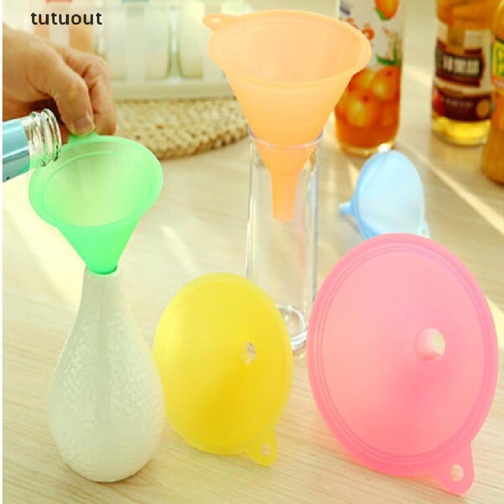 Bộ 5 Phễu Rót Chất Lỏng Bằng Nhựa Nhiều Màu Tiện Dụng Cho Nhà Bếp