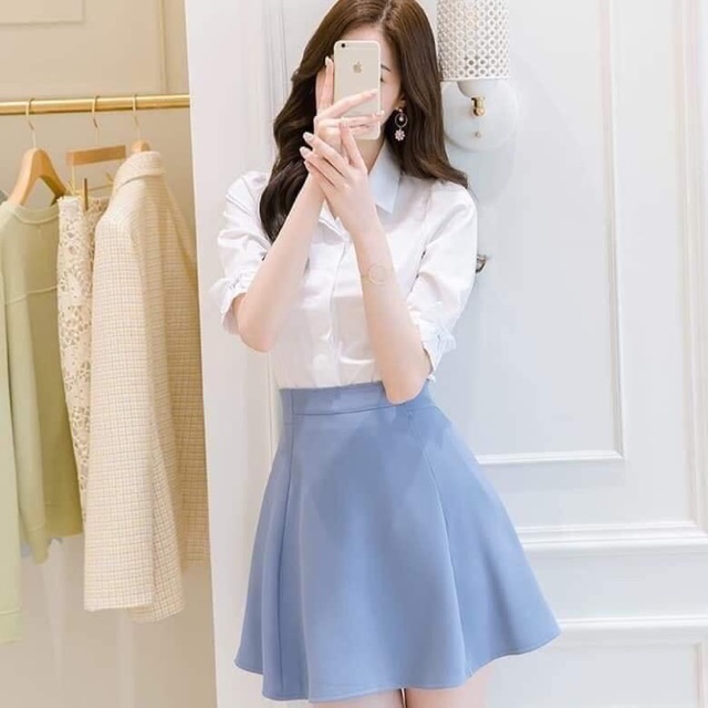 Chân váy xoè ngắn màu sắc trẻ trung | BigBuy360 - bigbuy360.vn