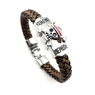 Vòng tay da PU phối mặt hình biểu tượng One Piece cá tính