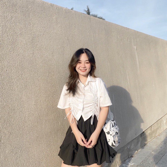KOREA SET - ÁO SƠ MI TRẮNG RÚT 2 BÊN + CHÂN VÁY XOÈ CÁCH ĐIỆU BÈO | BigBuy360 - bigbuy360.vn
