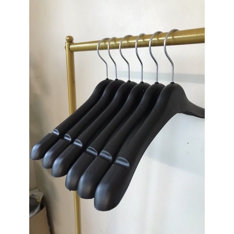 Móc treo quần áo nữ vai to, chất liệu nhựa đen cao cấp, size 40cm hàng chuyên dùng cho cửa hàng và shop thời trang
