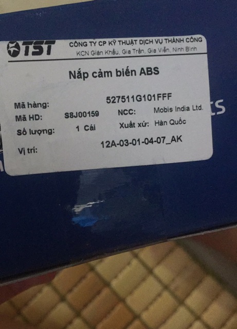 Nắp cảm biến ABS bi bánh sau xe ô tô