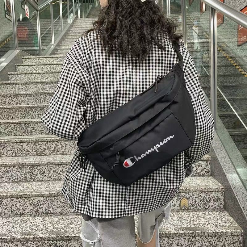 Túi đeo chéo Champion, Cặp đeo chéo Champion Bag, 2 size, Chất liệu Vải Canvas BapeVN