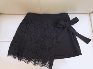 Chân váy vạt chéo pha ren VNXK