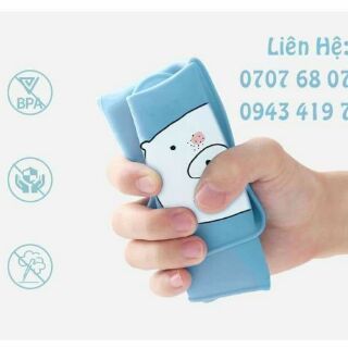 Yếm máng ăn dặm silicon cho bé