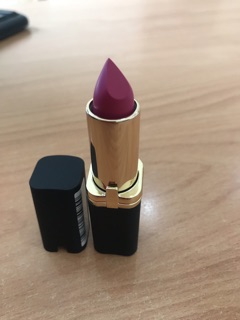 Son Loreal màu hồng cánh sen