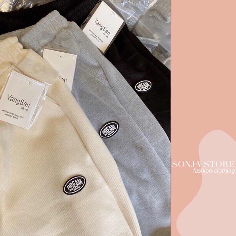 Quần jogger bo gấu thêu logo, Quần nỉ chất tăm dày dặn Sonja Store - Quần dày 4 màu ĐEN | XÁM | TRẮNG
