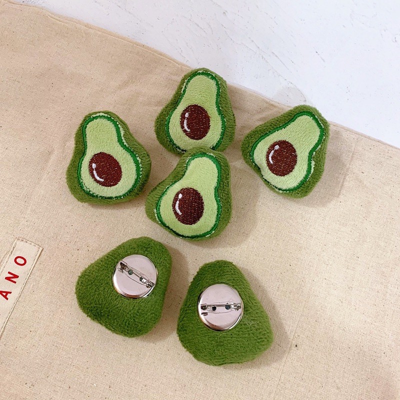 Cài áo, balo quả bơ xanh