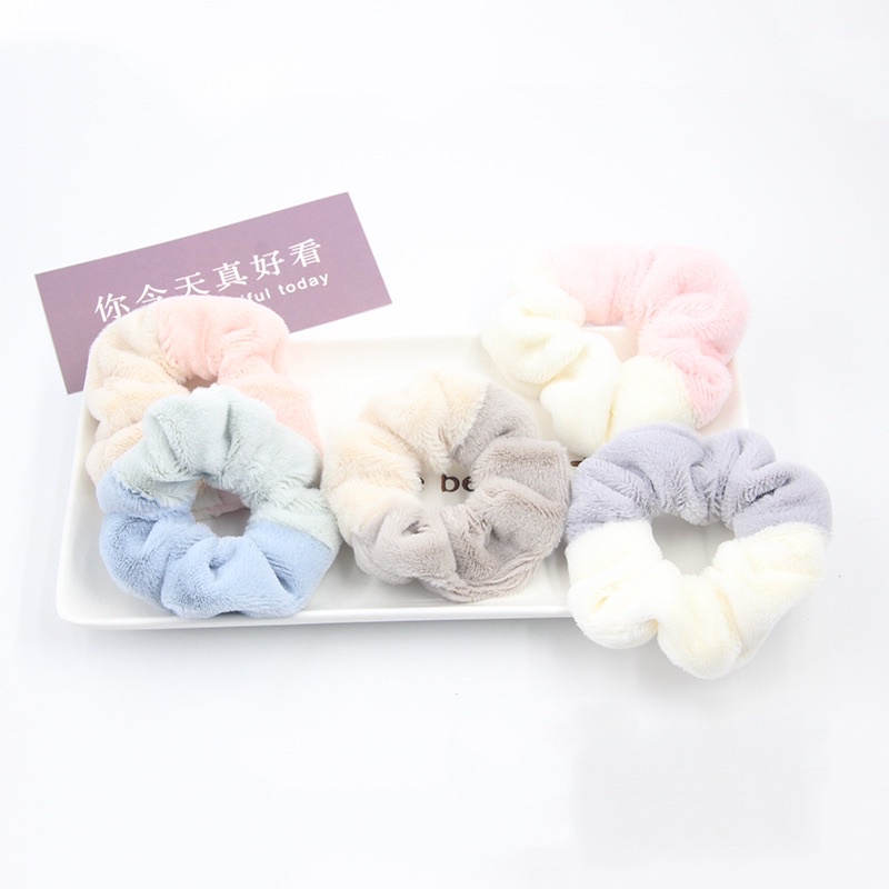 🦢Chun cột tóc Scrunchies lông 2 mầu