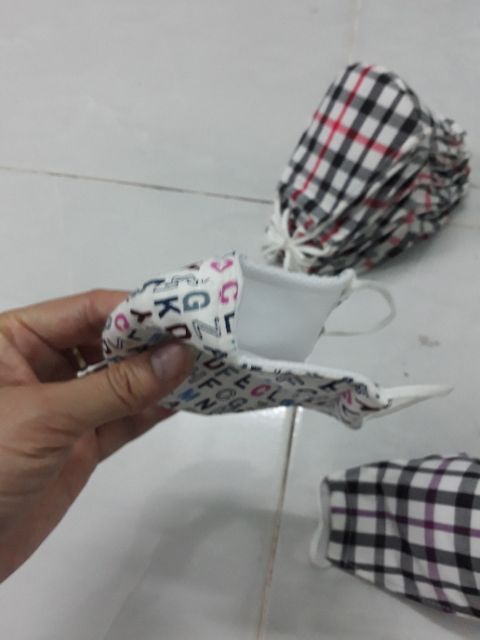 Khẩu trang vải trẻ em - Hàng 3 lớp vải xịn | BigBuy360 - bigbuy360.vn