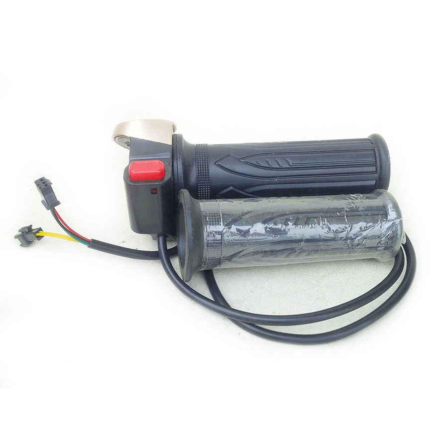 TAY GA CHÍNH HÃNG XE ĐIỆN 133S PLUS CÓ BÁO PIN