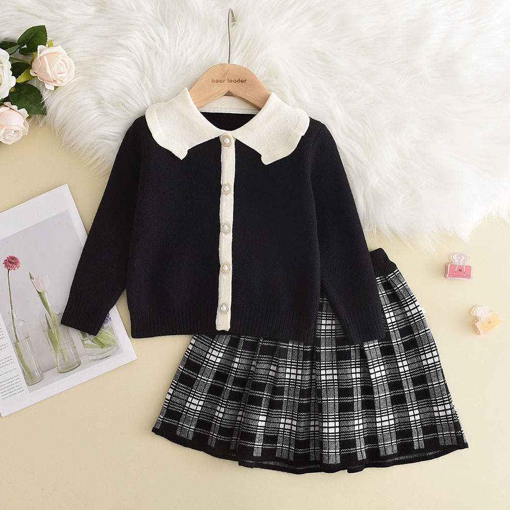Bộ đồ BEAR LEADER gồm áo khoác cardigan len và chân váy xếp ly sọc caro thời trang mùa thu dành cho bé 3-7 tuổi