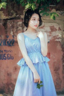 Đầm peplum 2 dây