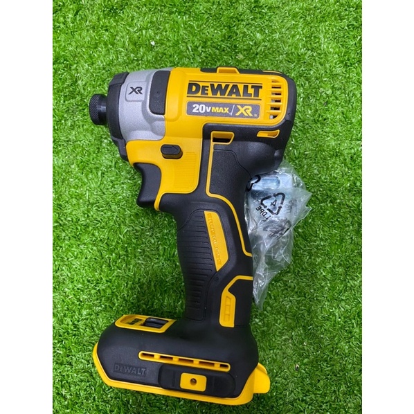 Thân vít Dewatl DCF887 mỹ