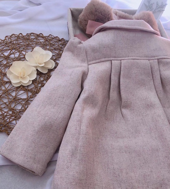 Áo khoác dạ bé gái