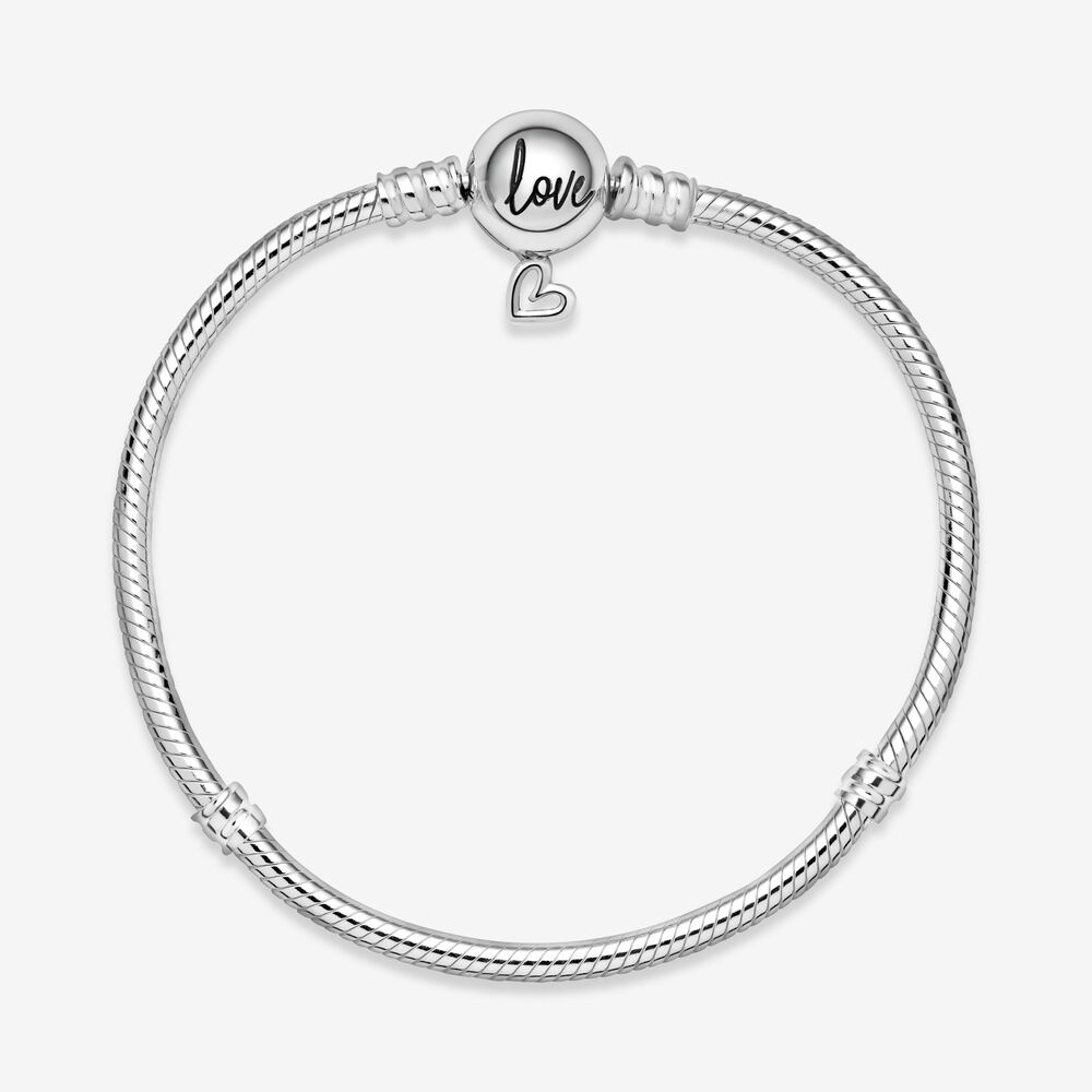 Vòng tay trái tim bằng tay loạt khoảnh khắc