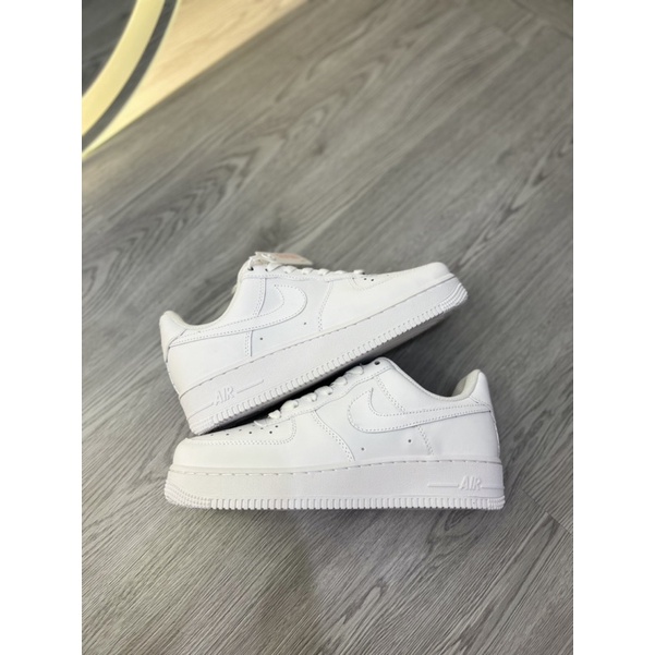 A1 trắng si.êu cấp trung full box