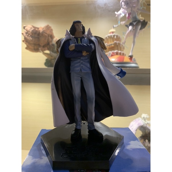 Mô hình Kuzan đô đốc hải quân đứng 13cm - One piece